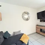 Eureka 109 - 6 Personnes - Piscine Et Jardin - Village Naturiste Et Plages Apartment Agde