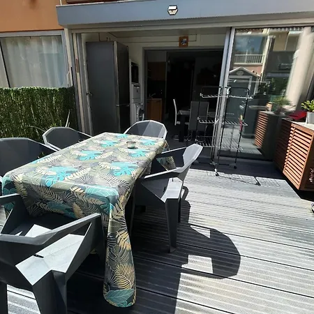 Eureka 109 - 6 Personnes - Piscine Et Jardin - Village Naturiste Et Plages *