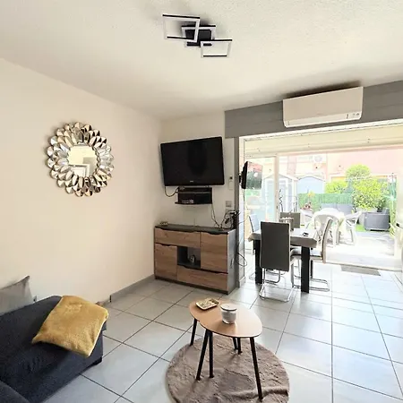 Eureka 109 - Rdc -piscine Jardin - Plages A Pied Apartament *